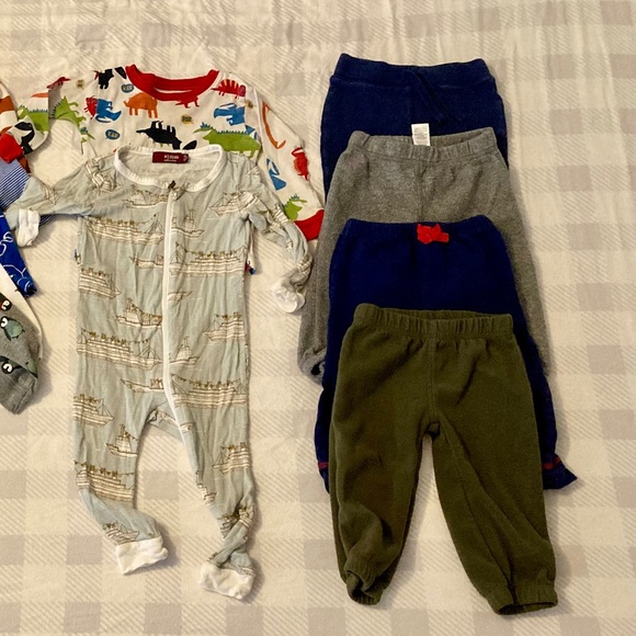 Boys clothes Lot 12-18 months - Picture 2 of 2